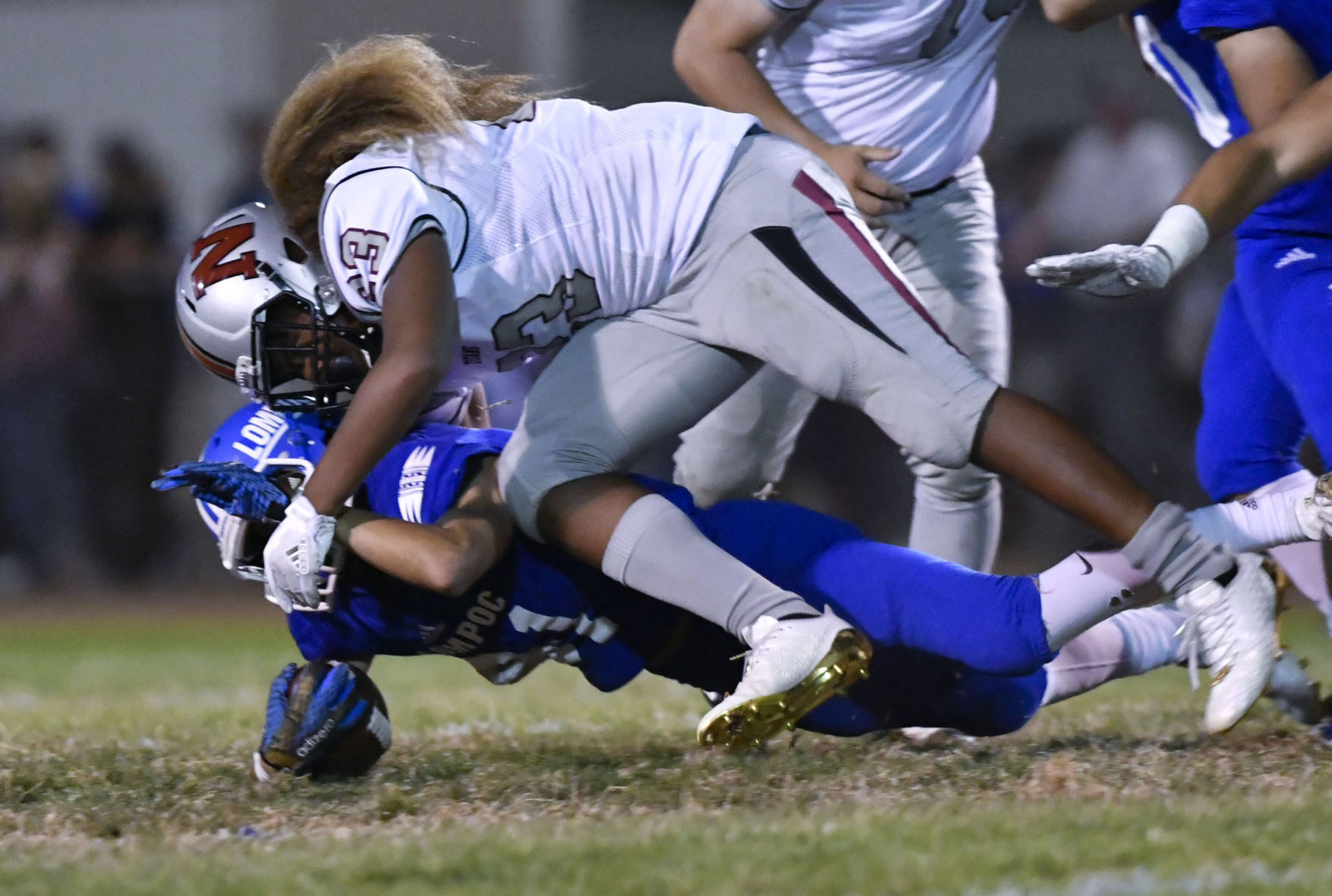 090117 Nipomo Lompoc football 16.jpg